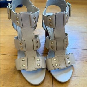 Steve Madden Neville Bone Taupe Bronze Hardware Studded Sandals Size US 8